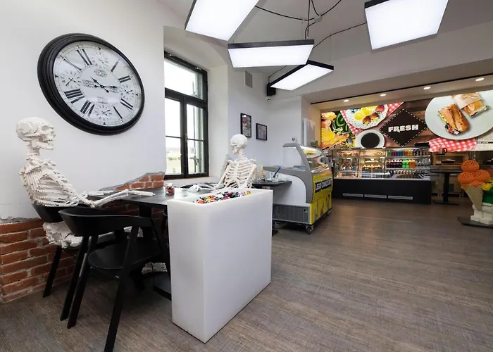 Museum Of Bricks מלון 3*
